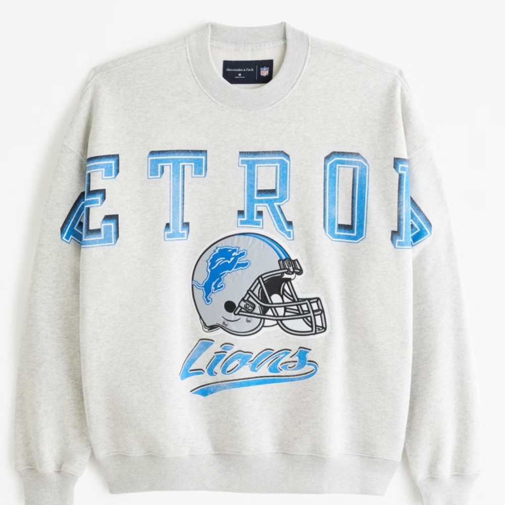 Abercrombie & Fitch Detroit Lions Gray Crewneck Sweatshirt with Blue Graphics